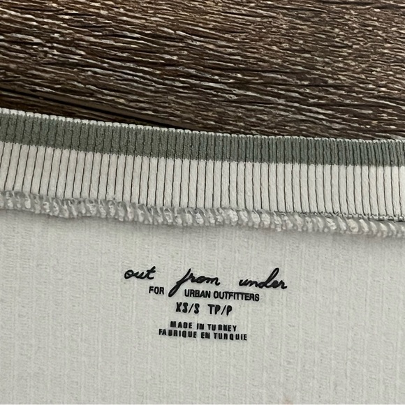 Urban Outfitters Women's White and Grey Shirt - Picture 6 of 6